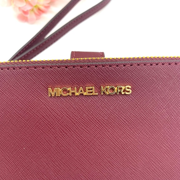 Michael Kors Saffiano Leather Set Double Zip Wristlet/ Merlot - Picture 6 of 13